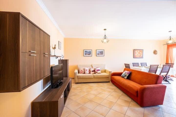 Apartment Alfarmar - Pool, Beach Only A Few Minutes Away 阿尔布费拉 外观 照片