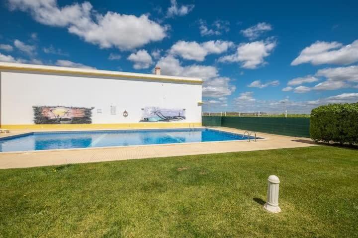 Apartment Alfarmar - Pool, Beach Only A Few Minutes Away 阿尔布费拉 外观 照片