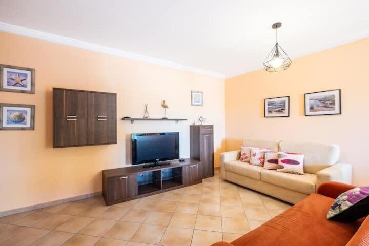 Apartment Alfarmar - Pool, Beach Only A Few Minutes Away 阿尔布费拉 外观 照片