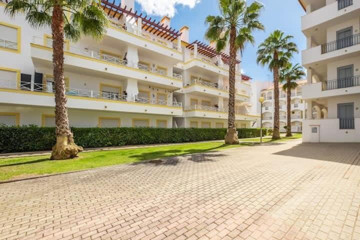 Apartment Alfarmar - Pool, Beach Only A Few Minutes Away 阿尔布费拉 外观 照片