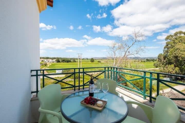 Apartment Alfarmar - Pool, Beach Only A Few Minutes Away 阿尔布费拉 外观 照片